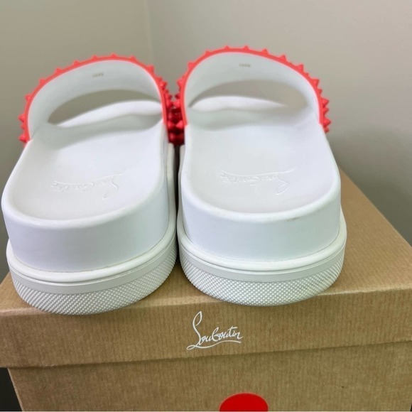 Christian Louboutin pool slides size 8 - Picture 9 of 9